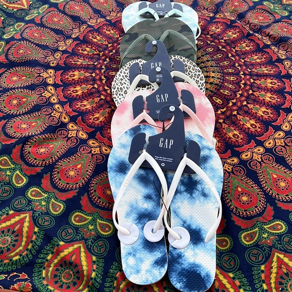 🩴 5 Pair Bundle of Gap Brand Flip Flops 🩴 - Picture 3 of 16